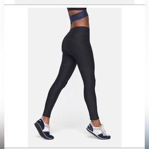 Outdoor Voices Slashback Top and Matching legging Set